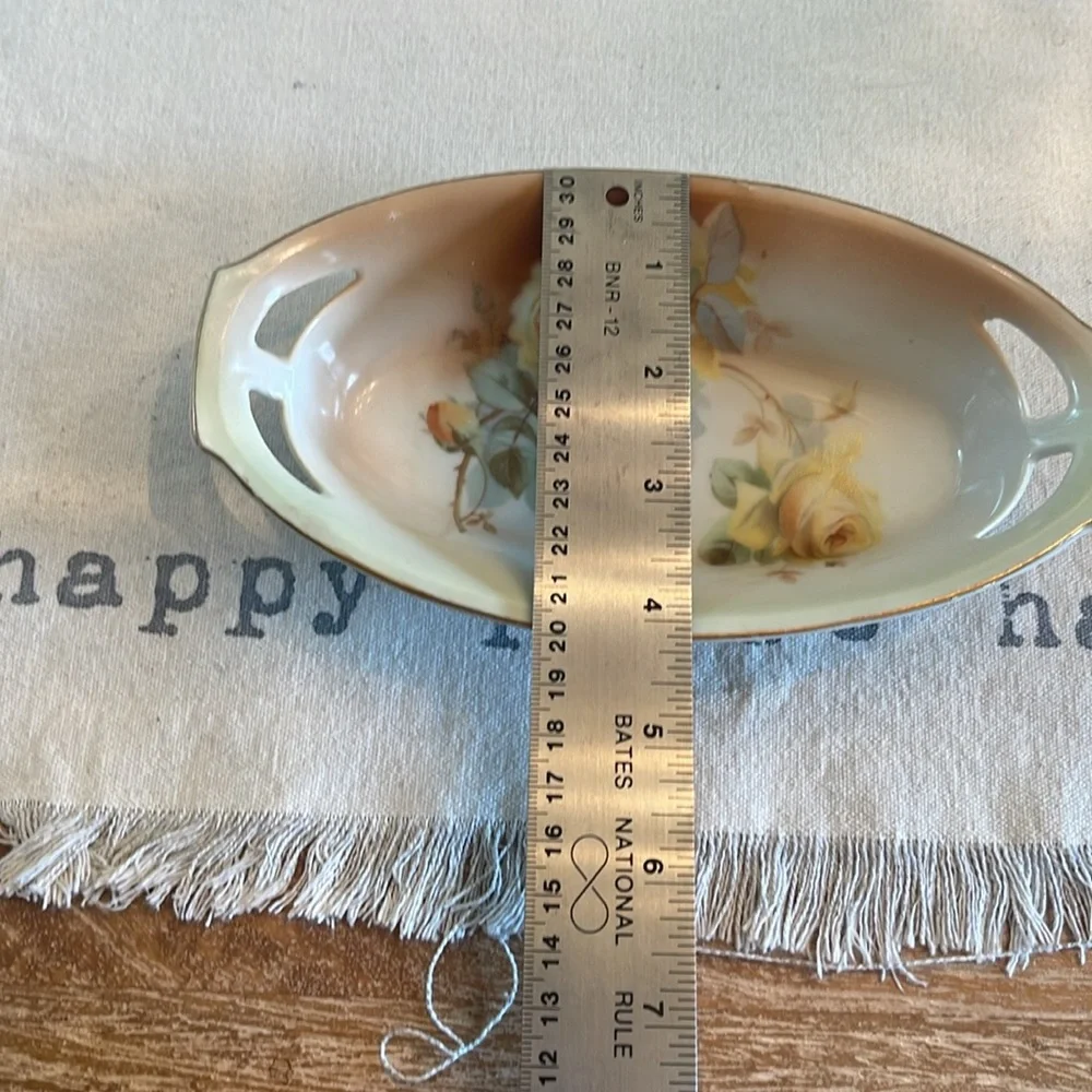 VINTAGE Candy Dish/Floral/Oval Shape